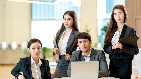 Trưởng phòng nhân sự chuyên nghiệp